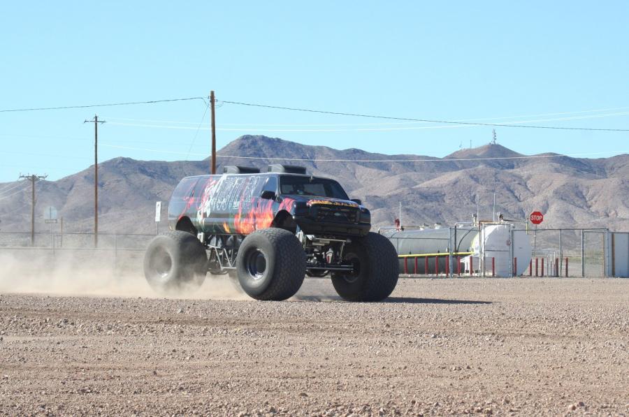  Ford Excursion Sin City Hustler 2014 года  (фото 15 из 31)